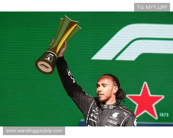 梅赛德斯赛季反弹显威力汉密尔顿再度挑战冠军宝座